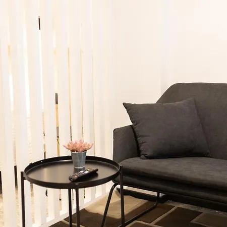 Mk77 - Lahoz Apartment *