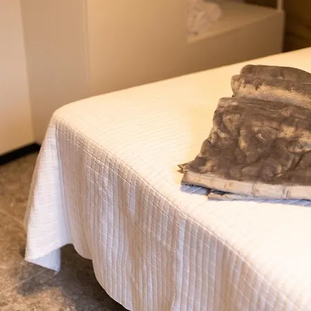 Mk77 - Lahoz Apartment